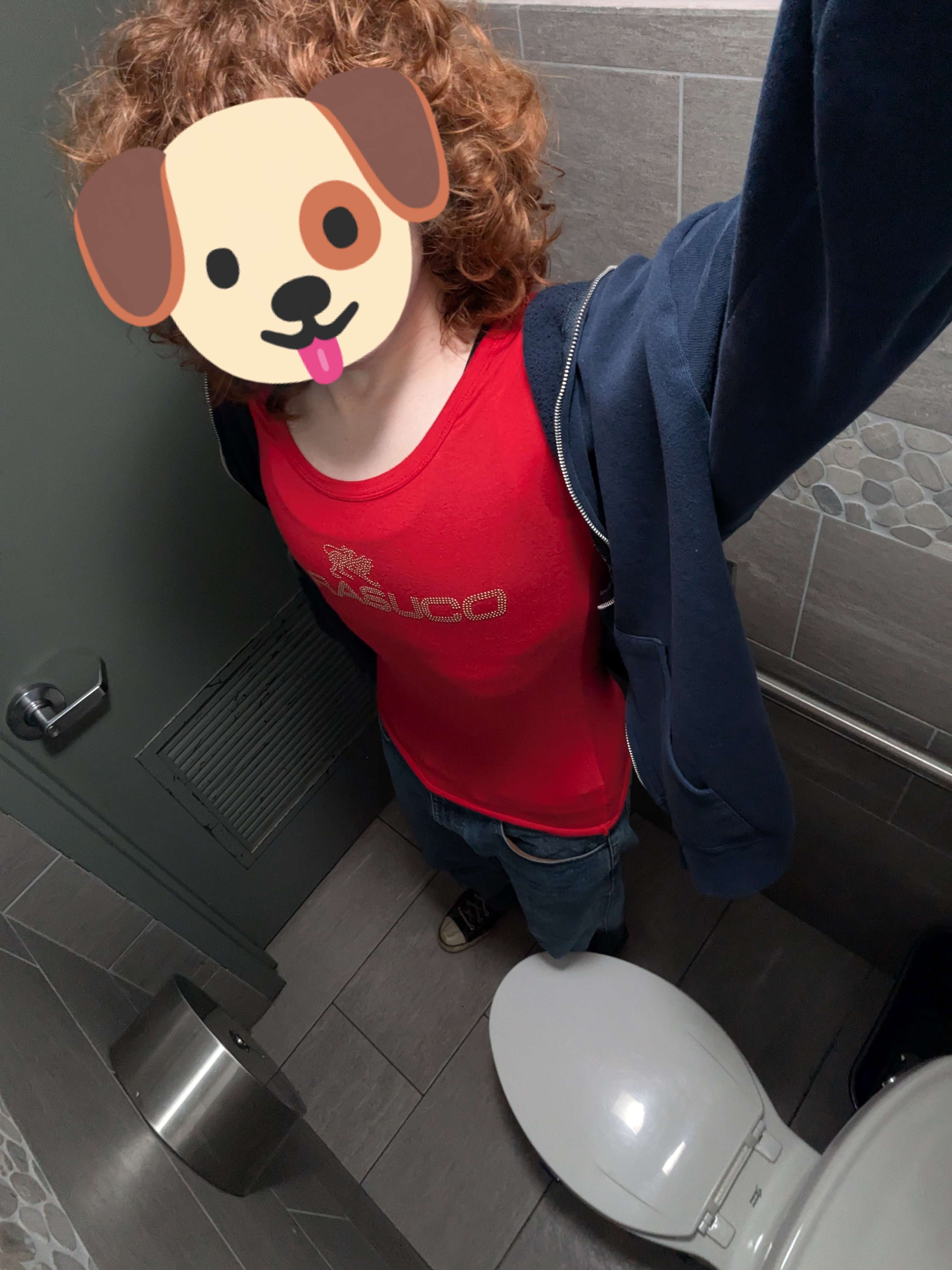 :3